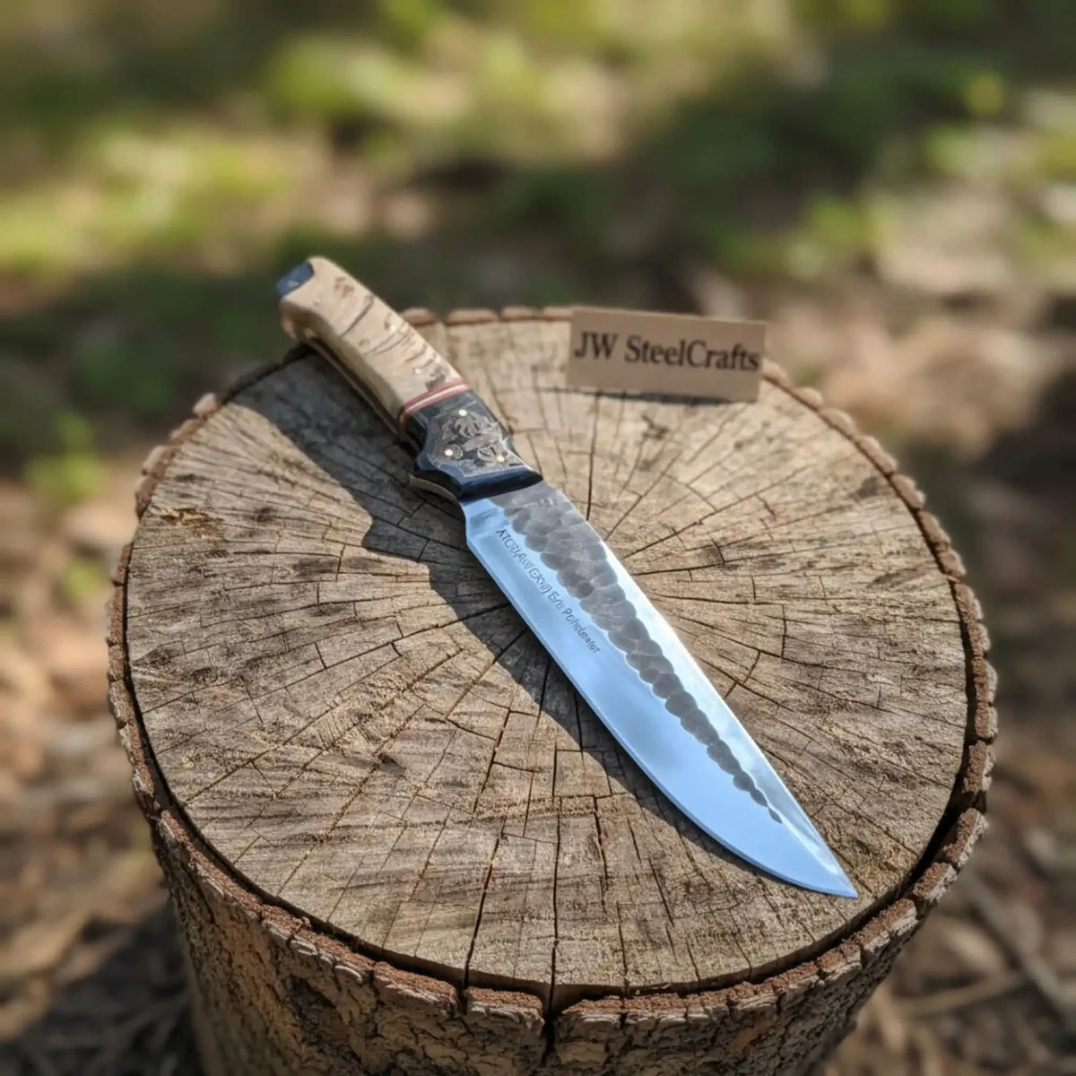 High Carbon Steel Fixed Blade Knife — Hammered Drop Point Blade, Ram Horn & Black Resin Handle