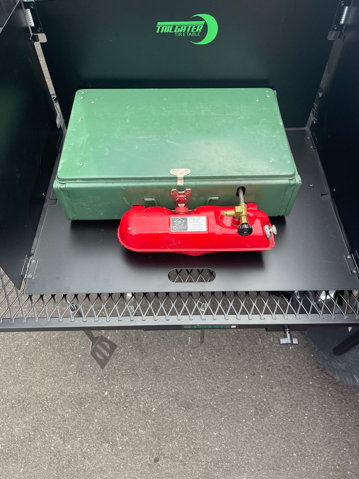 Tire Table BBQ Windscreens