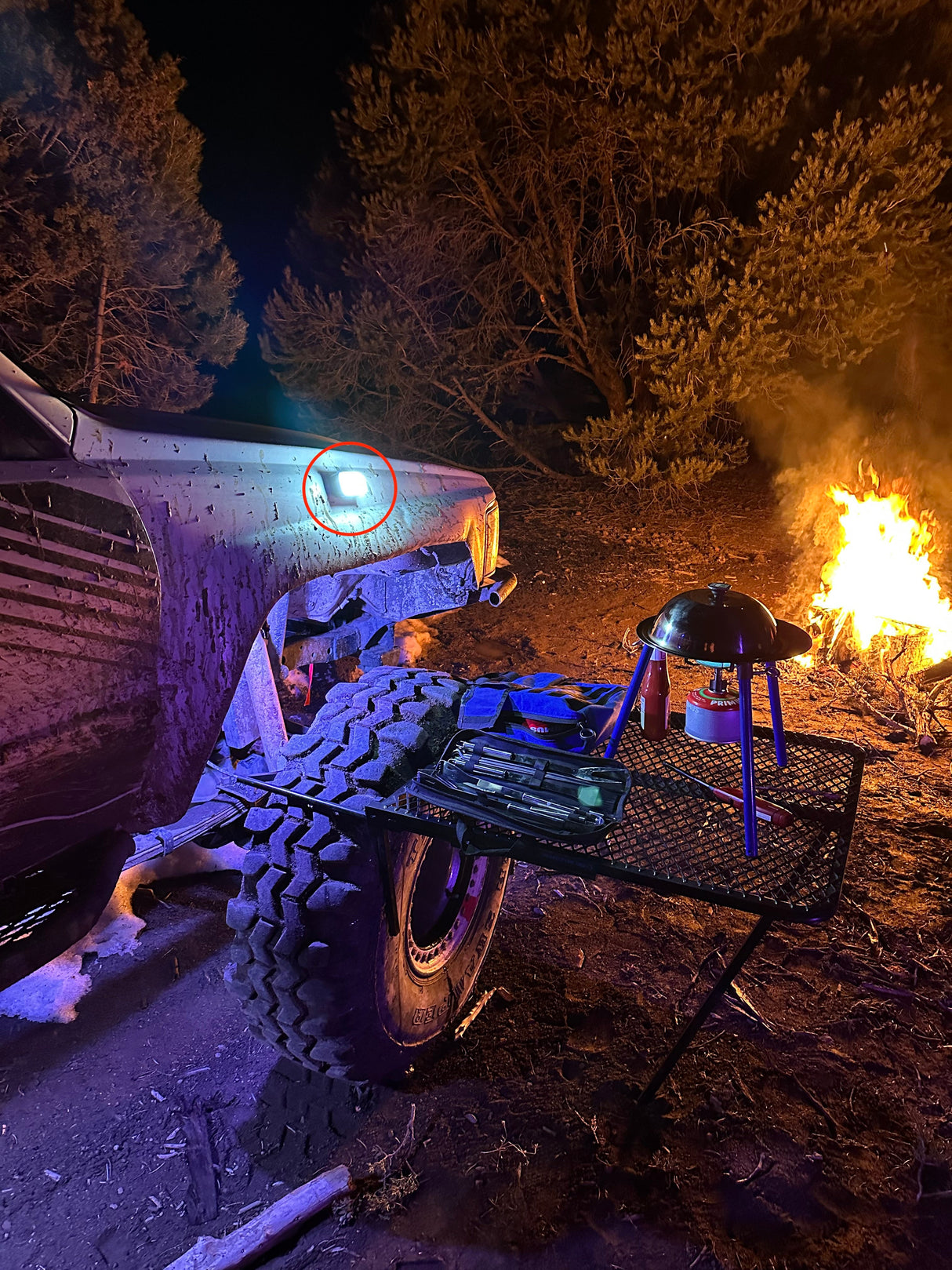 Magnetic Overland Light