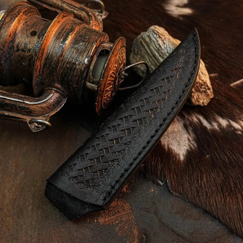 9.1" Handmade Damascus Hunting Knife – Full Tang Wood Handle
