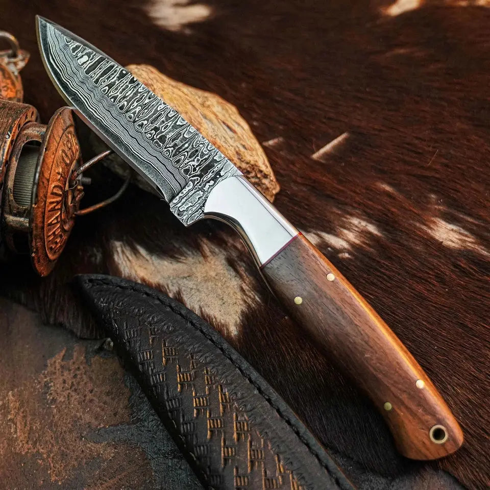 9.1" Handmade Damascus Hunting Knife – Full Tang Wood Handle