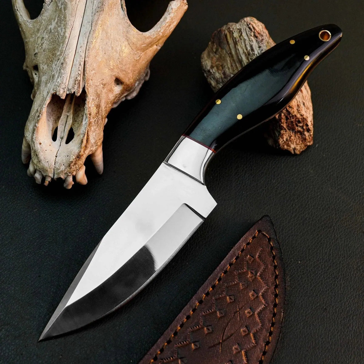 8.6" Handmade Drop Point Skinner Knife – Full Tang Resin Handle