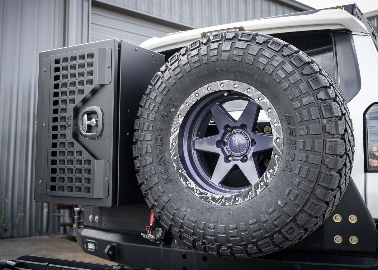 Universal Adventure Storage Box (19x28x15)