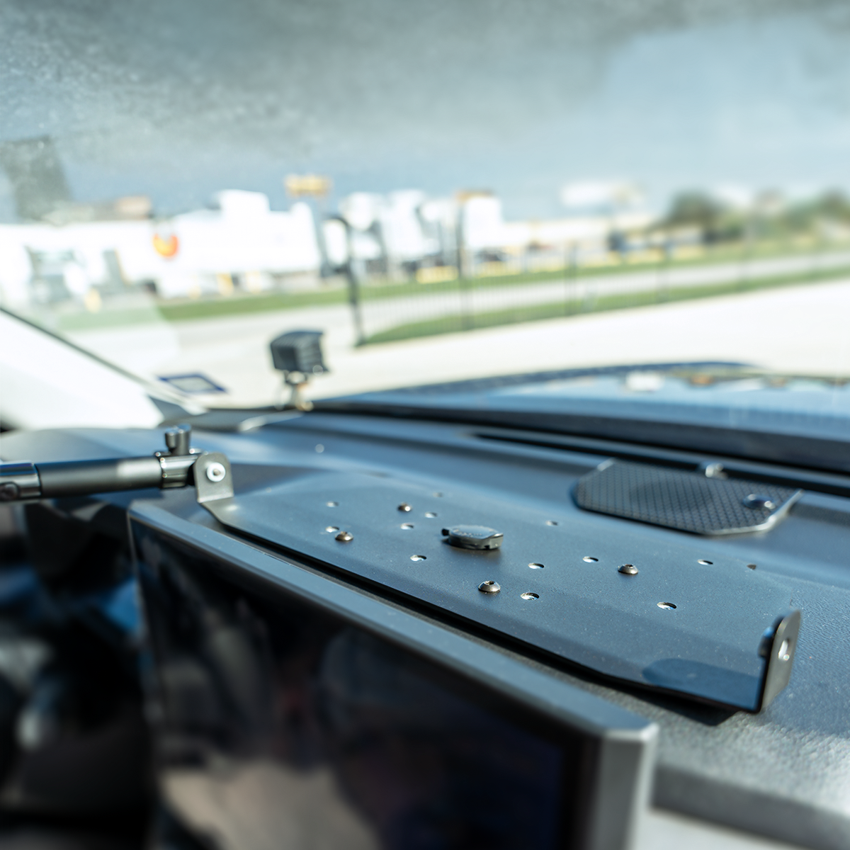 Dash Accessory Mount For 22+ Toyota Tundra