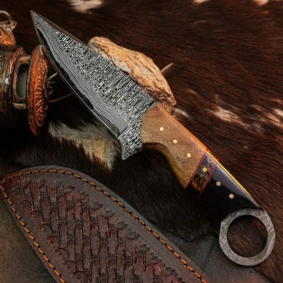 9.6" Handmade Damascus Tanto Hunting Knife – Full Tang Resin Handle