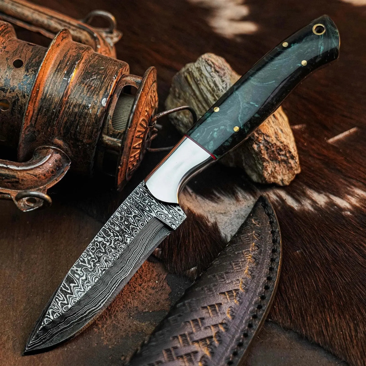 9.1" Handmade Damascus EDC Hunting Knife – Full Tang Resin Handle