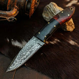 7.8" Handmade Damascus Skinner Knife – Full Tang Resin Handle & Sheath